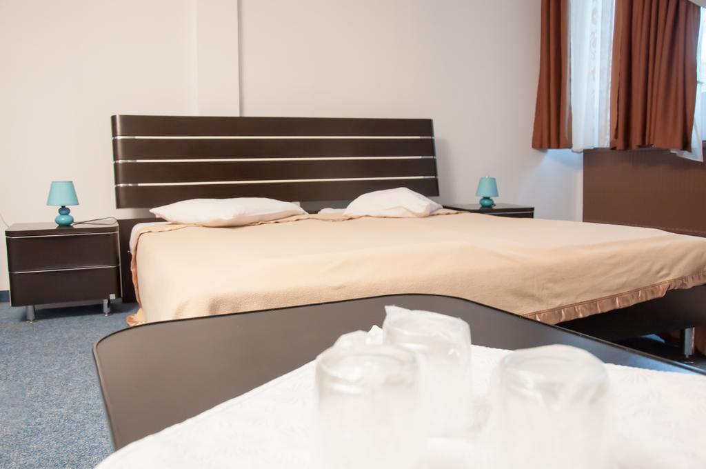 Complex Anna BaileTusnad Habitación foto
